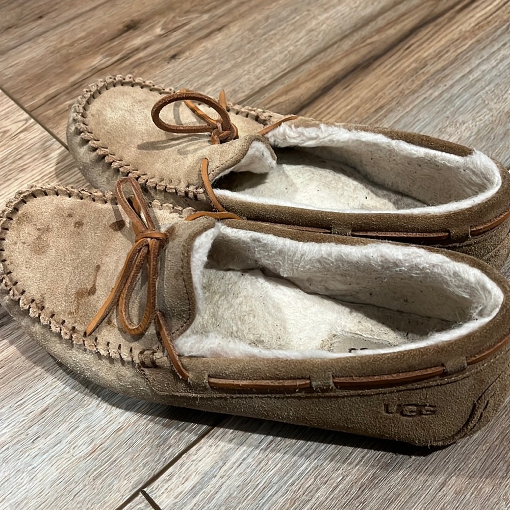 Ugh slippers womens size 9
